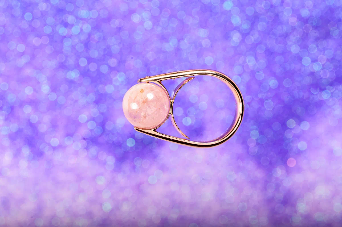 Anello Abacus con sfera di quarzo rosa