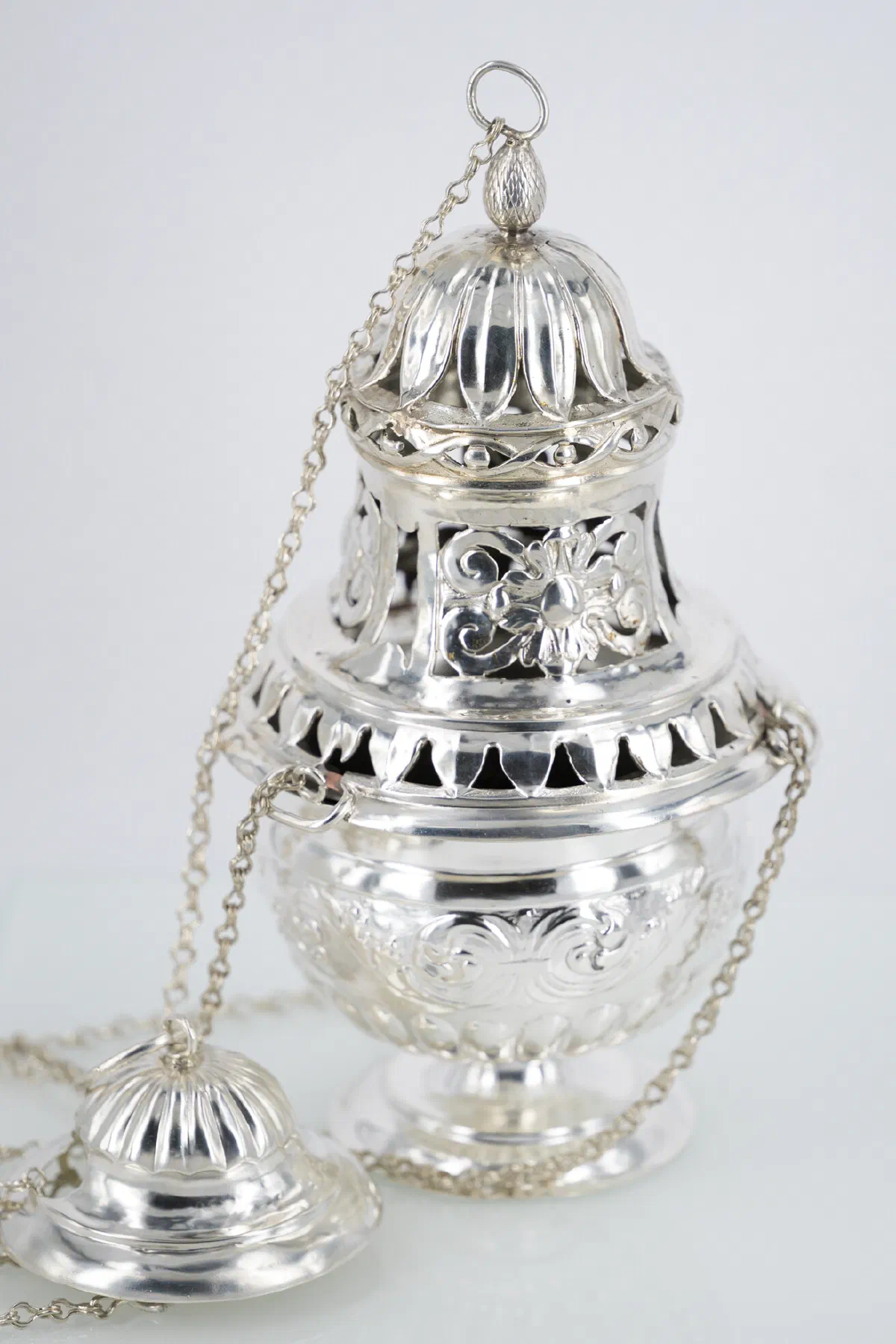 Argenteria sacra — restauro di un turibolo